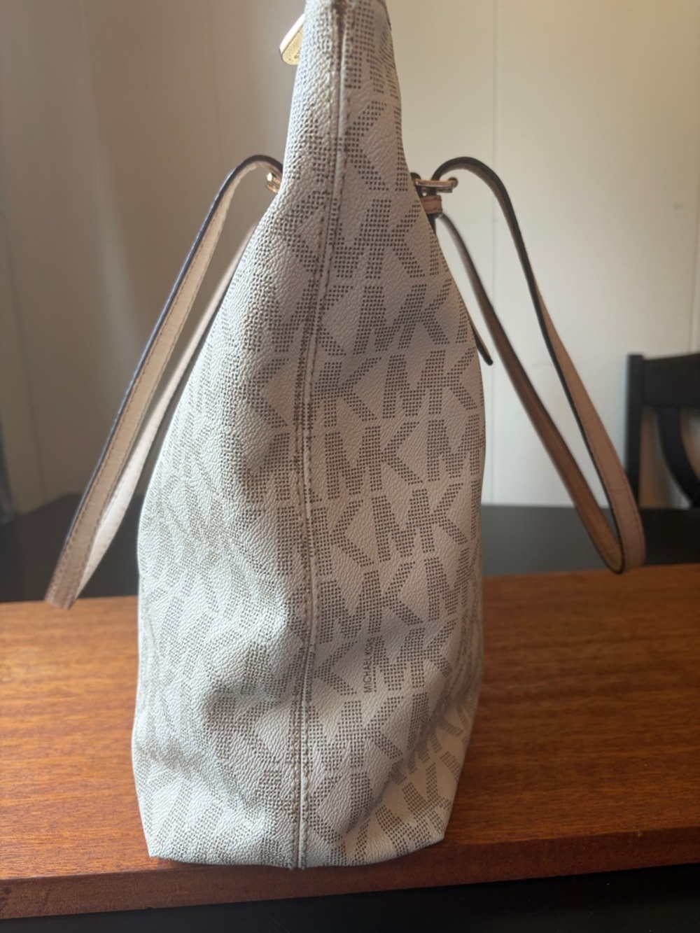 Michael Kors Jet Set Travel Tote Large vanilla monogram - Picture 3 of 15